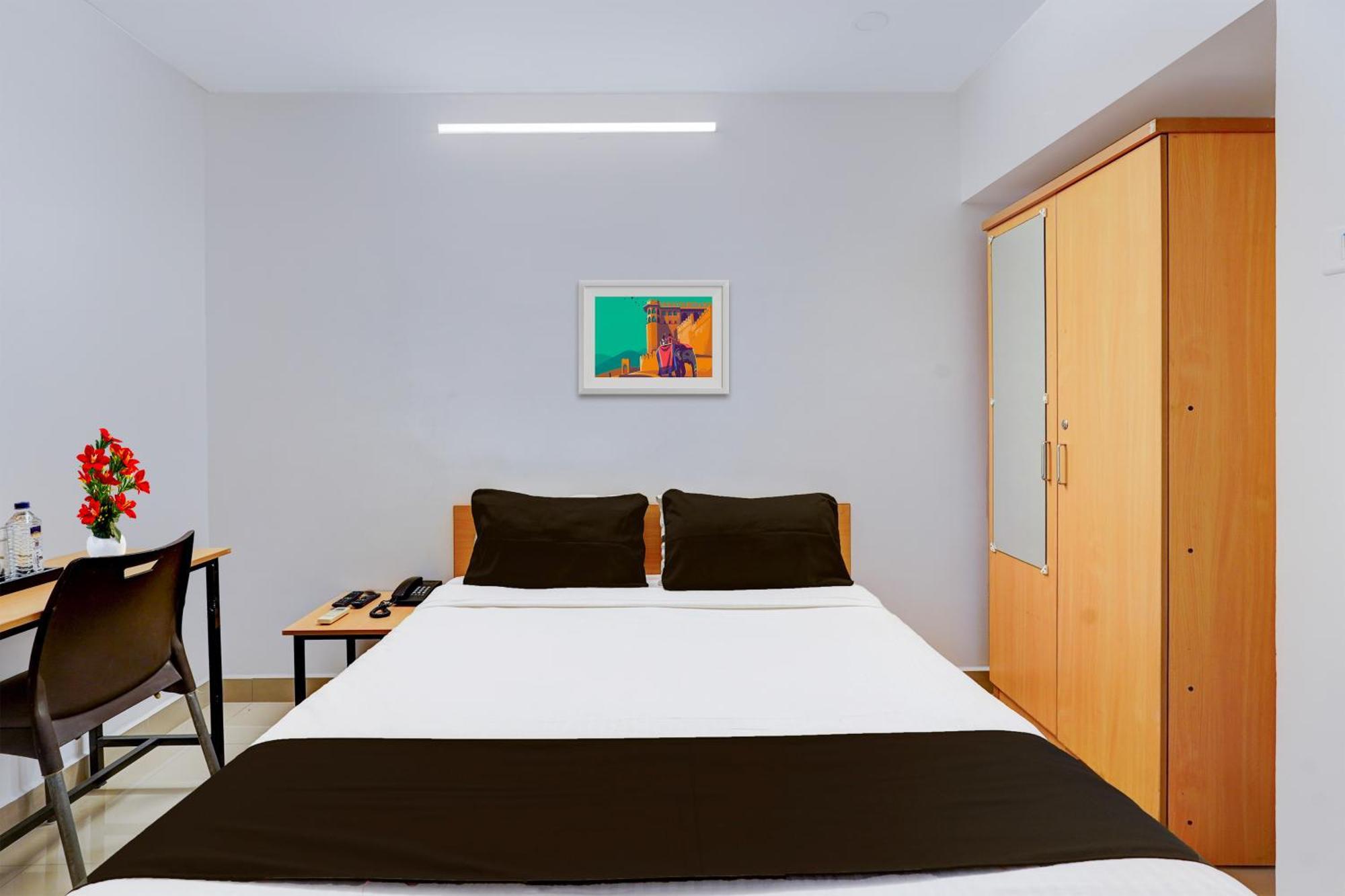 Super Hotel O Valasaravakkam Near Chandra Metro Mall Chennai Bagian luar foto