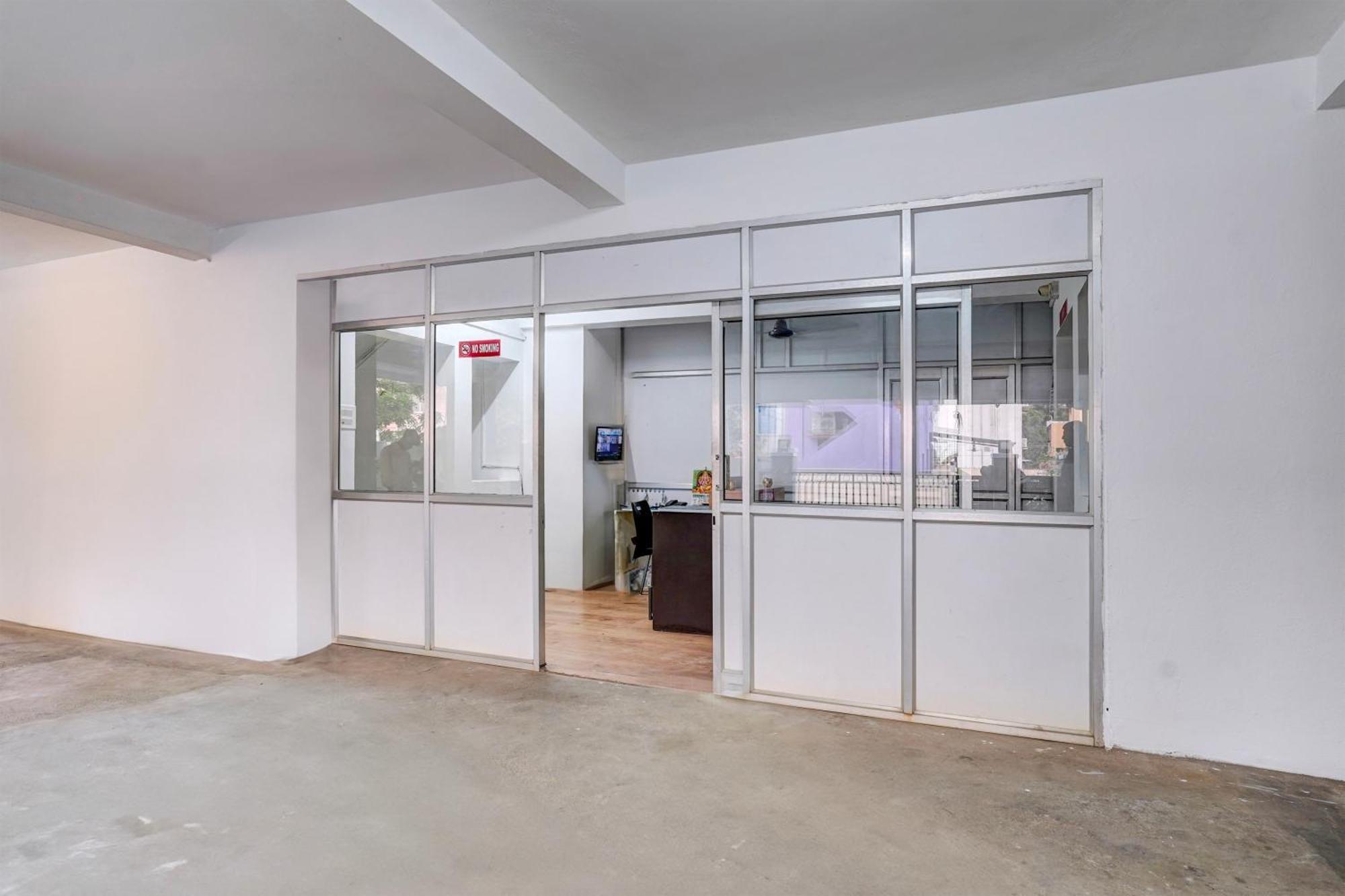Super Hotel O Valasaravakkam Near Chandra Metro Mall Chennai Bagian luar foto
